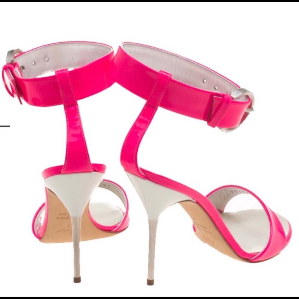 🎉Host Pick🎉NEW Giuseppe Zanotti Pink /Wh. Sandal - Picture 2 of 14